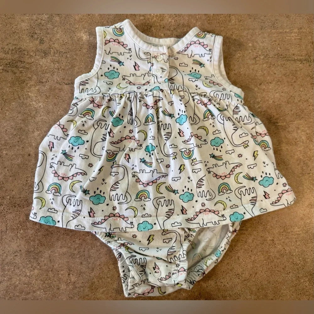 Carter's Adorable Baby Onesie Dress with Fun Dinosaur Pattern Size 9M Summer